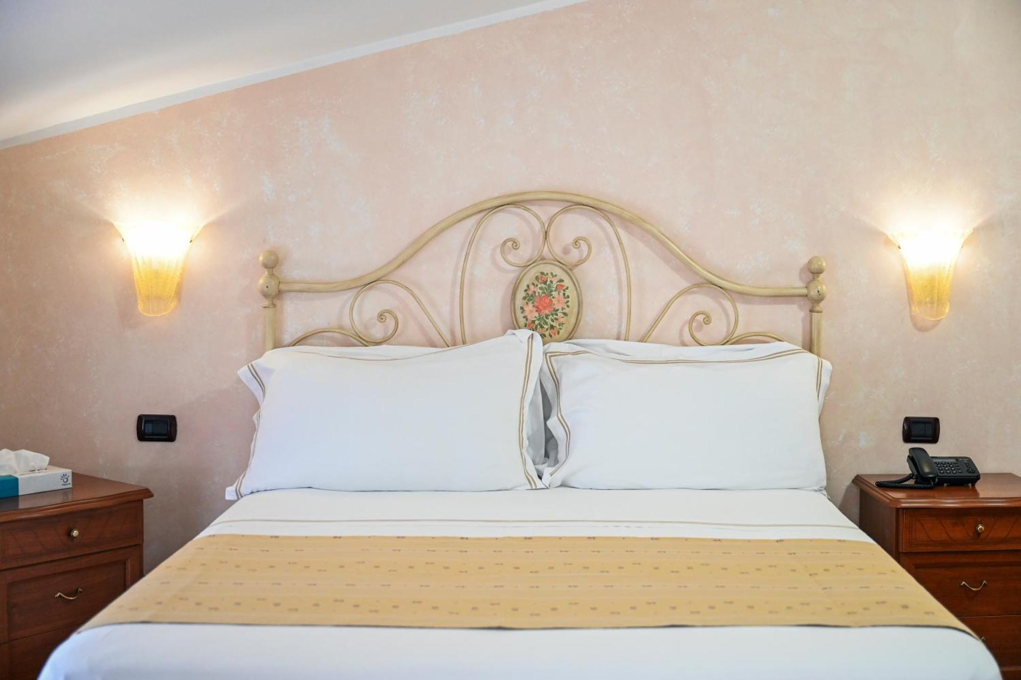 Double Room,1682937629:JPEG